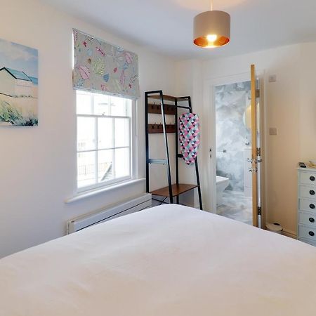 Master Accommodation Suite 5 Hastings Exterior foto